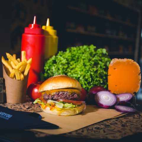 leon burger voyou delicatessen